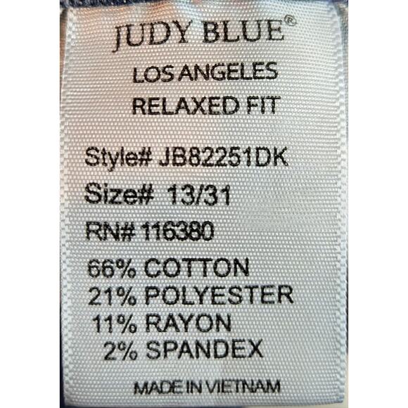 Judy Blue Mid Rise Cropped Distressed Relaxed Fit Jeans Women's Size 13/31 - Picture 8 of 8